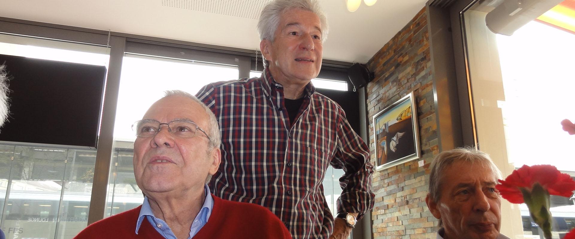 ... jeden zweiten Monat ...